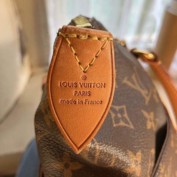 Louis Vuitton monogram Totally GM size bag. Like new excellent condition,No odor - Picture 5 of 15